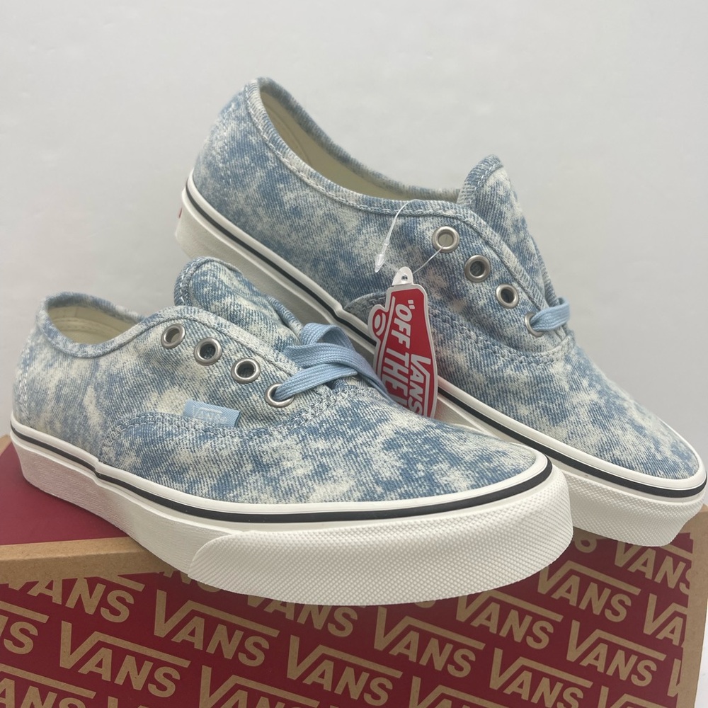 Vans Men’s Authentic (Denimistry) Winter Sky Marshmallow Sneakers
VN0A5HZS9FM - Picture 4 of 16